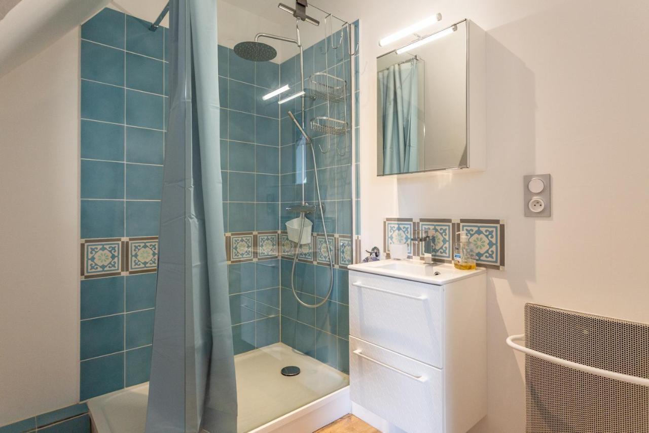 Apartment Clubhouse *